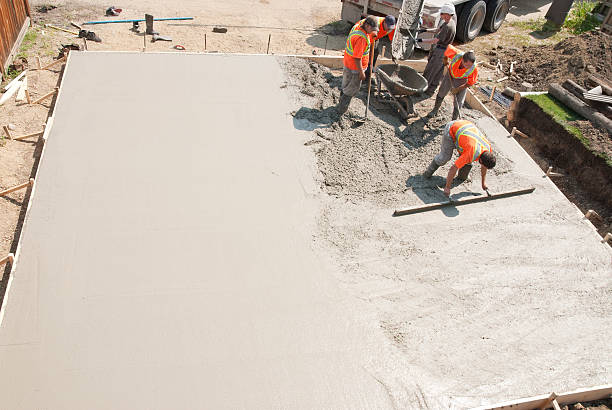 Best Affordable Concrete Contractor  in Waunakee, WI